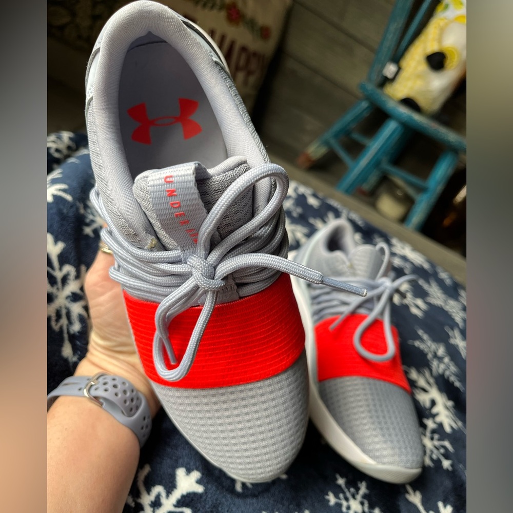 Under Armour - Picture 2 of 6